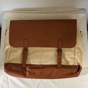 CRG Prestige Messenger Bag